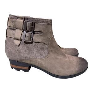 Sorel Lolla Waterproof Ankle Bootie Brown Leather Women size 10